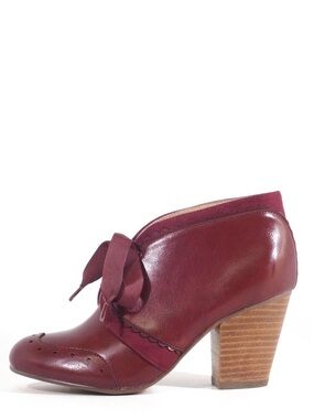 chelsea crew “Venetian” Burgundy Ribbon Leather Heel Booties